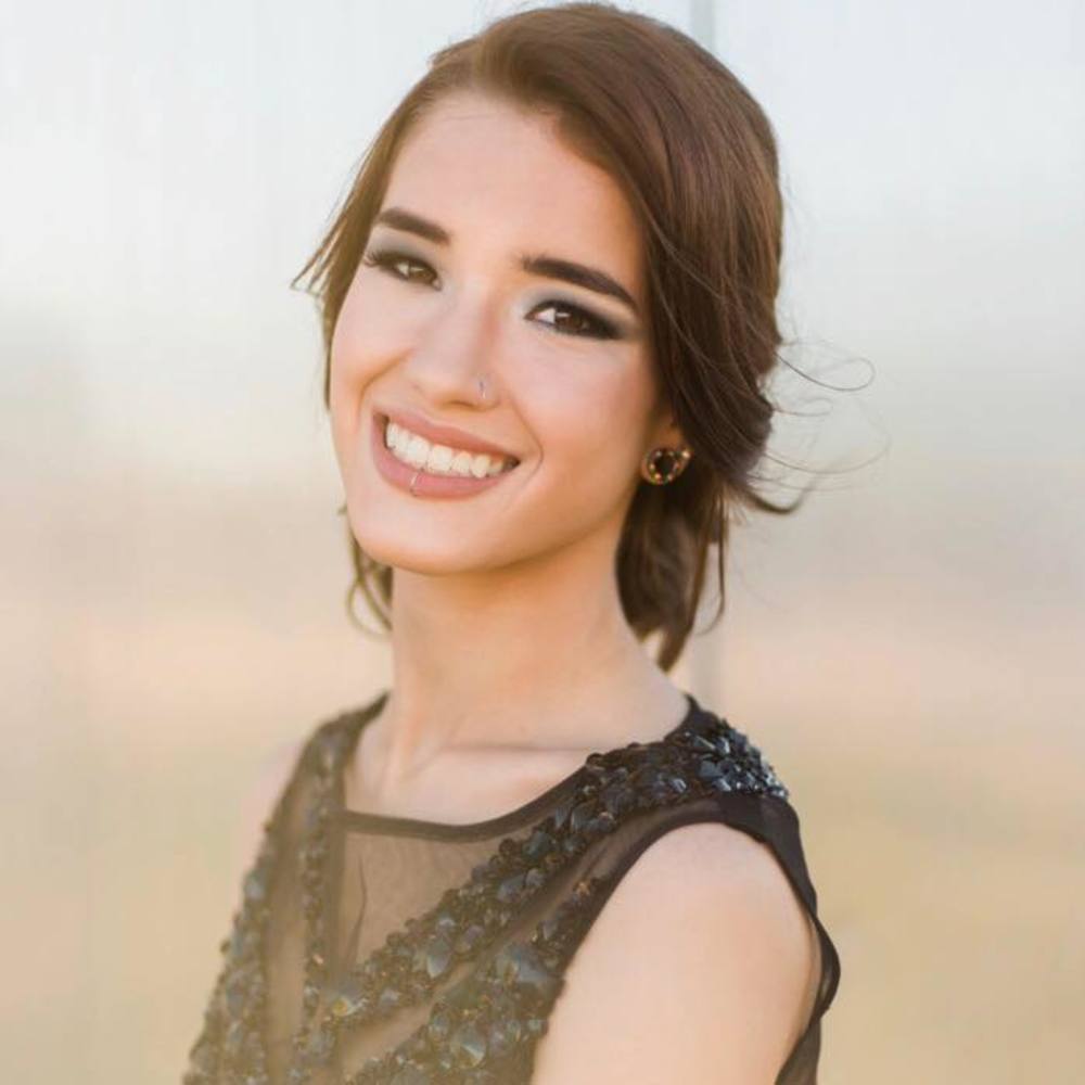 Meet your Posher, Keala